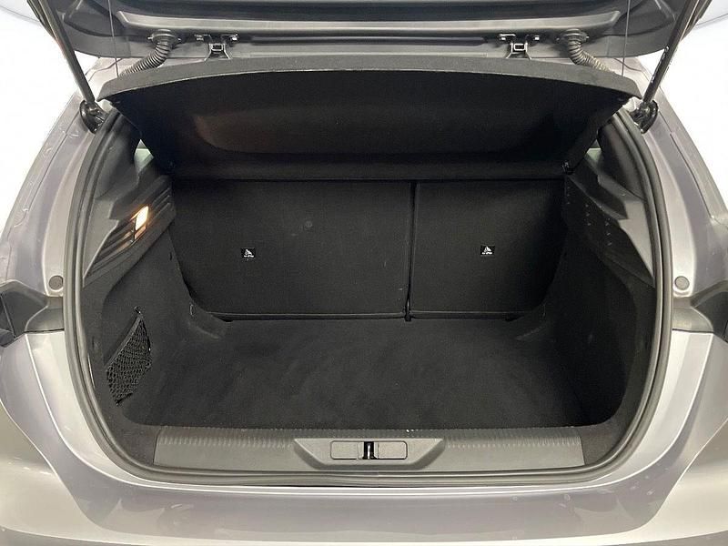Begagnad Peugeot 308 Active 110 HK (80 kW) 2023 Grå Sedan