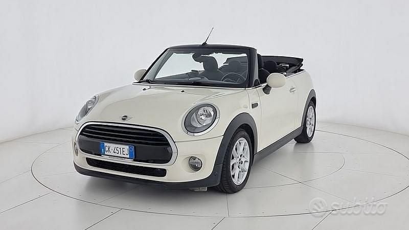 Usata Mini Cooper Cabriolet 136 CV (100 kW) 2017 Bianco Cabrio