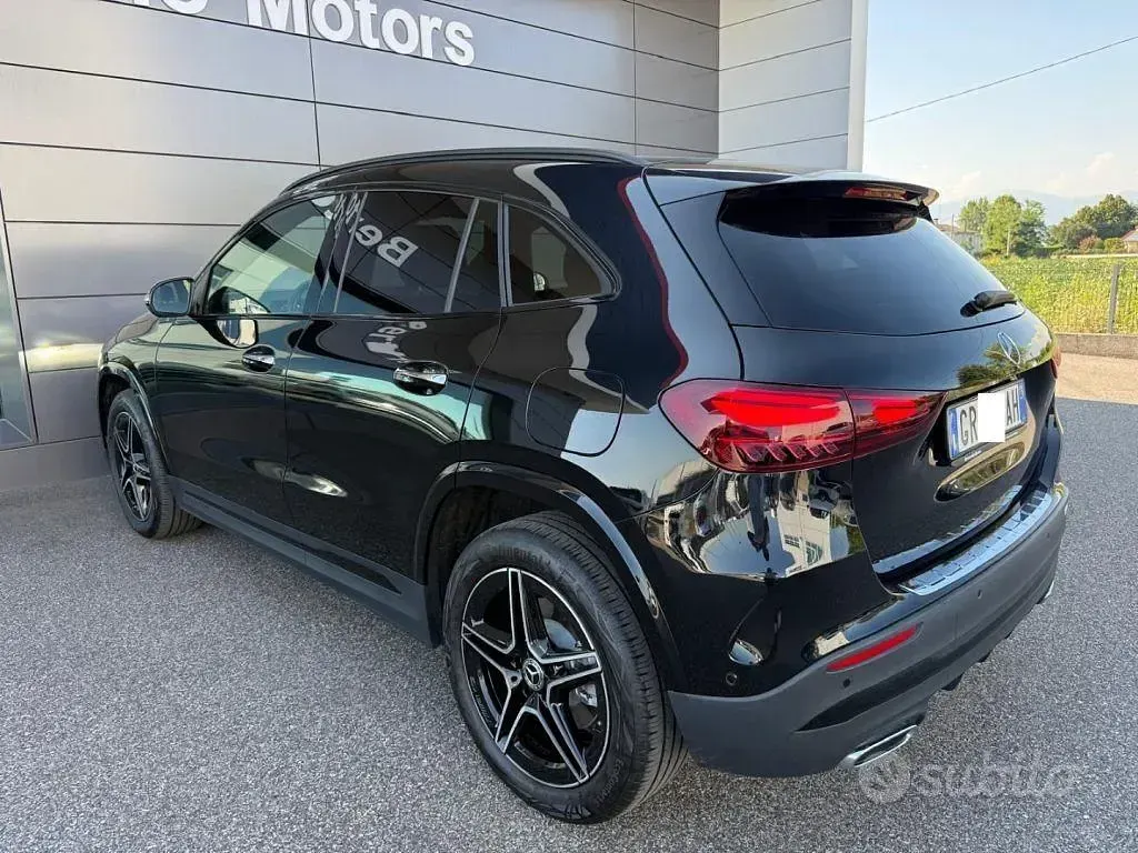 Usata Mercedes GLA250 AMG Line Premium 218 CV (160 kW) 2023 Nero SUV