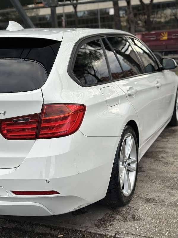 Usata BMW 320 Sport Line 184 CV (135 kW) 2013 Station wagon