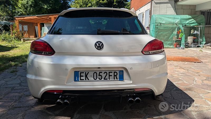 Usata VW Scirocco 122 CV (89 kW) 2011 Bianco Coupé