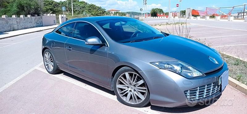 Usata Renault Laguna Coupé 235 CV (172 kW) 2009 Grigio Coupé