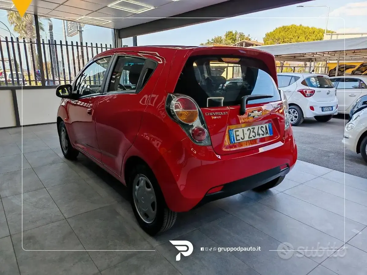 Usata Chevrolet Spark LS 68 CV (50 kW) 2011 Rosso Utilitaria