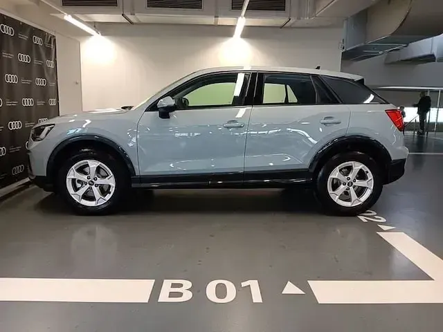 Usata Audi Q2 Advanced Plus 150 CV (110 kW) 2024 Grigio freccia SUV