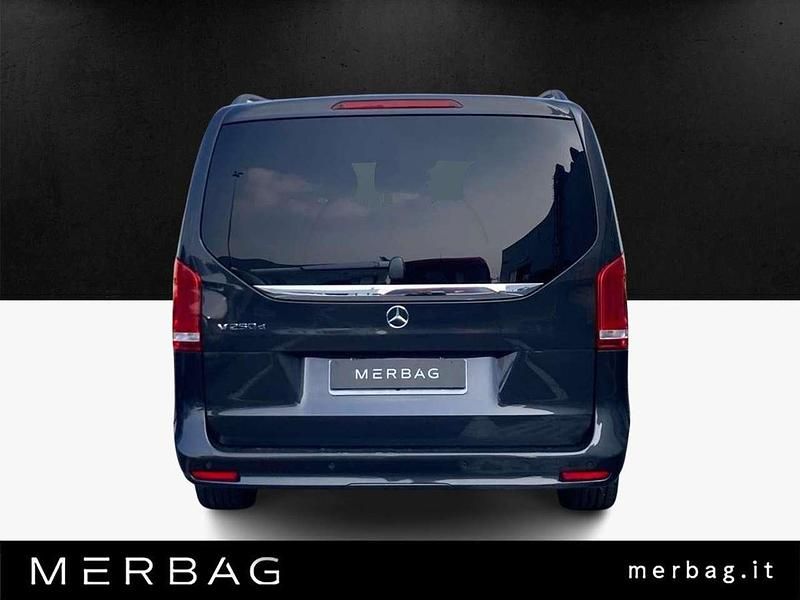 Usata Mercedes V250 Premium 190 CV (139 kW) 2023 Other Monovolume