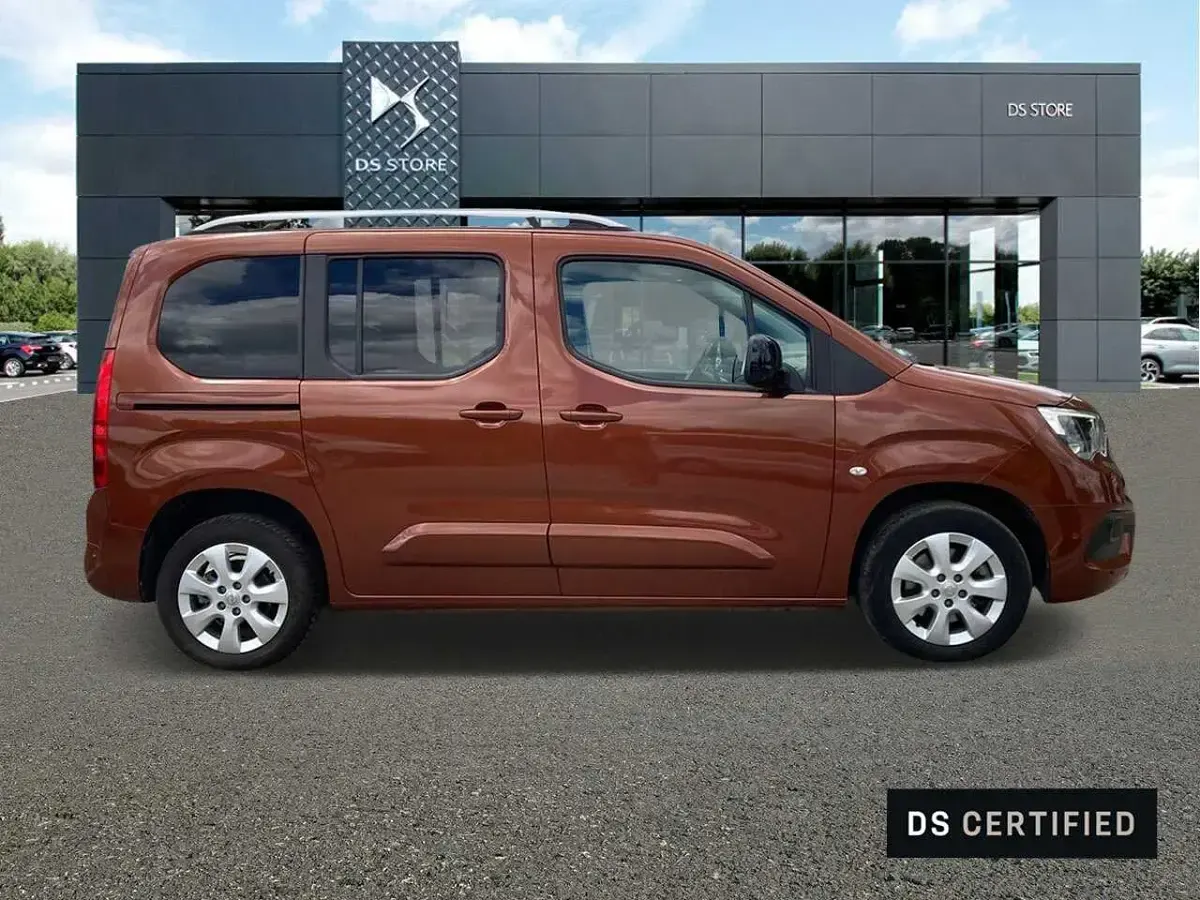 Usata Opel Combo-e Life Elegance 100 kW (136 CV) 2022 Marrone Monovolume