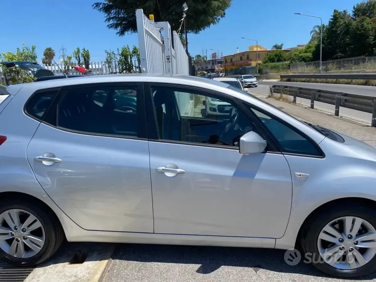 Usata Hyundai ix20 Comfort 116 CV (85 kW) 2013 Grigio Utilitaria