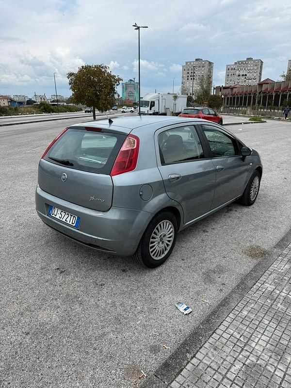 Usata Fiat Grande Punto Dynamic 75 CV (55 kW) 2007 Utilitaria