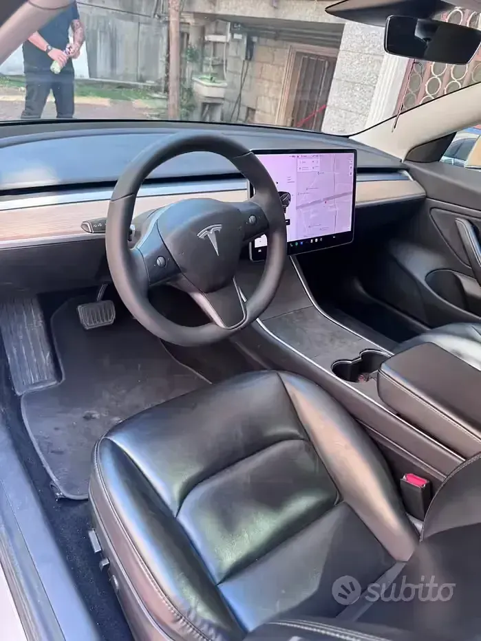 Usata Tesla Model 3 Standard Range 202 kW (275 CV) 2019 Grigio Berlina