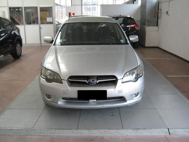 Usata Subaru Legacy 165 CV (121 kW) 2005 Argento Station wagon