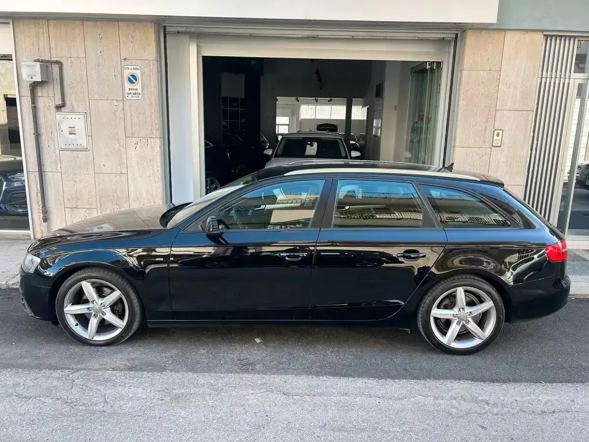 Usata Audi A4 Advanced Plus 150 CV (110 kW) 2013 Nero Station wagon