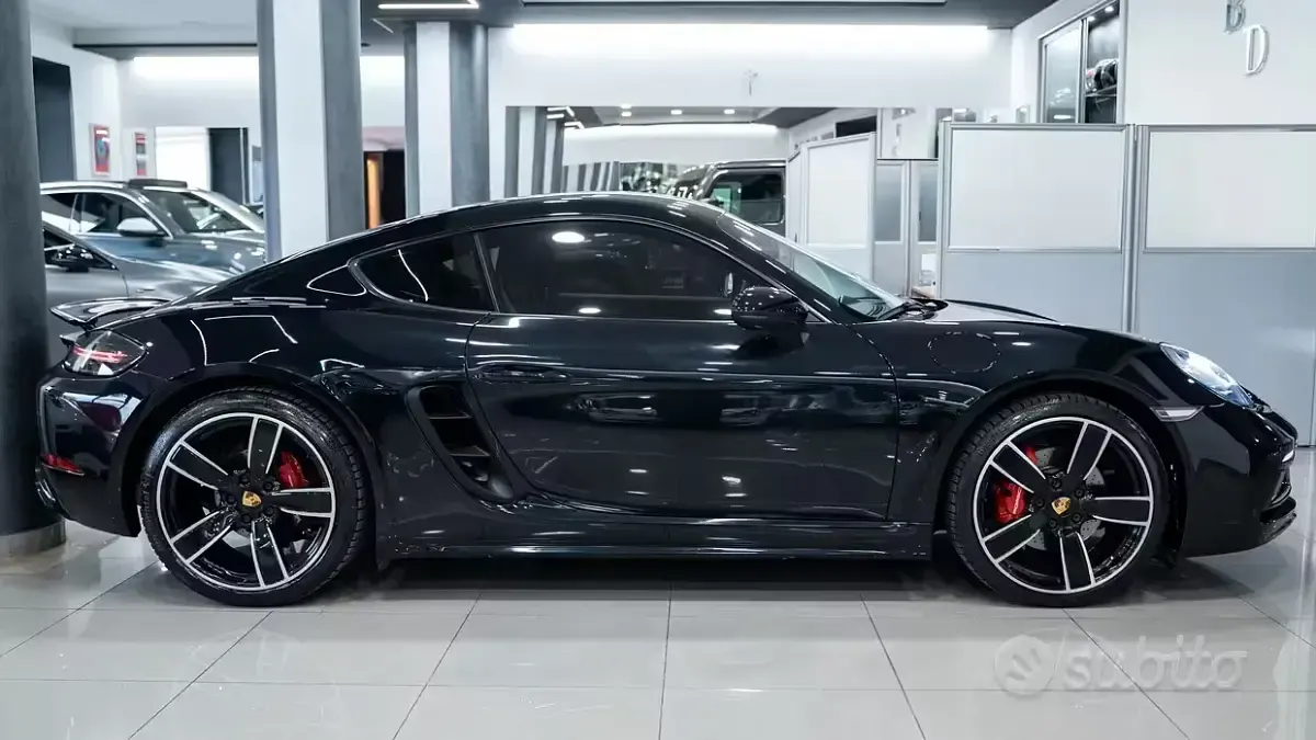 Usata Porsche 718 Cayman S Chrono 350 CV (257 kW) 2018 Nero Coupé