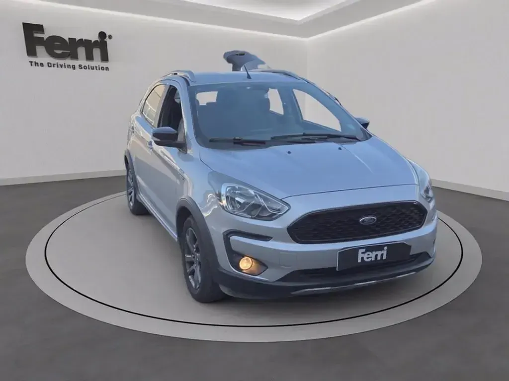 Usata Ford Ka Plus Active 86 CV (63 kW) 2019 Polvere di luna Utilitaria