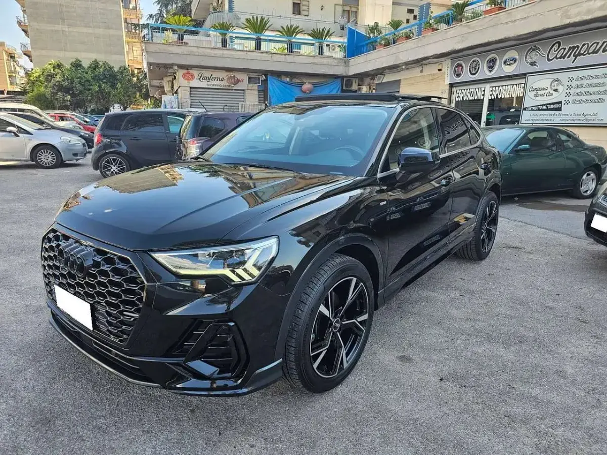 Usata Audi Q3 Black Edition 150 CV (110 kW) 2024 Nero mythos metallizzato SUV