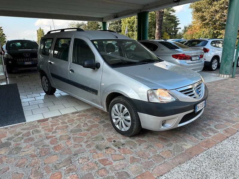 Usata Dacia Logan MCV 105 CV (77 kW) 2007 Argento Berlina
