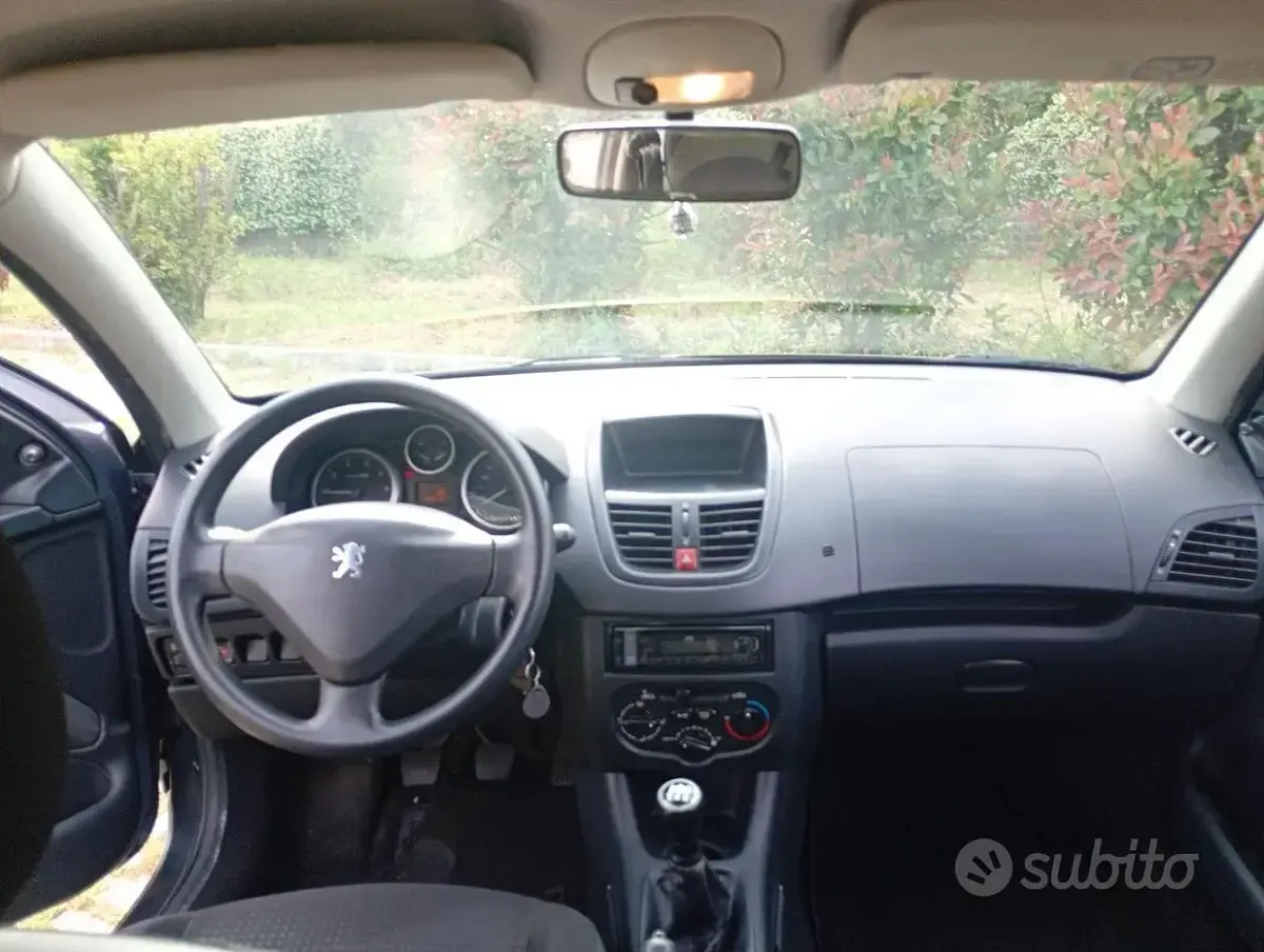 Usata Peugeot 206 60 CV (44 kW) 2010 Grigio Berlina