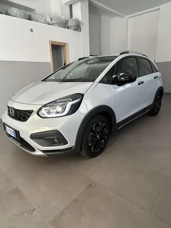 Usata Honda Jazz 107 CV (78 kW) 2025 Argento Utilitaria