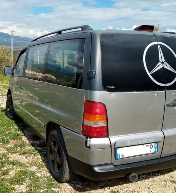 Usata Mercedes Vito 102 CV (75 kW) 2000 Grigio Furgone