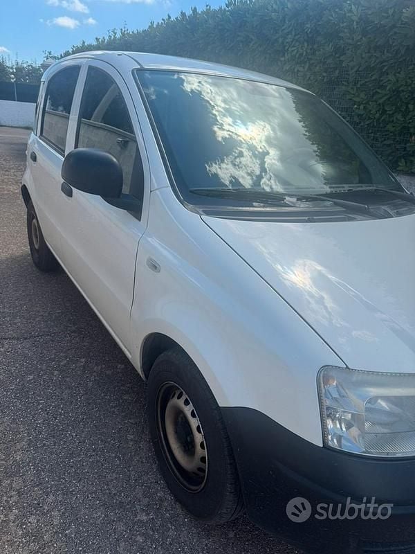 Usata Fiat Panda 70 CV (51 kW) 2011 Bianco Utilitaria