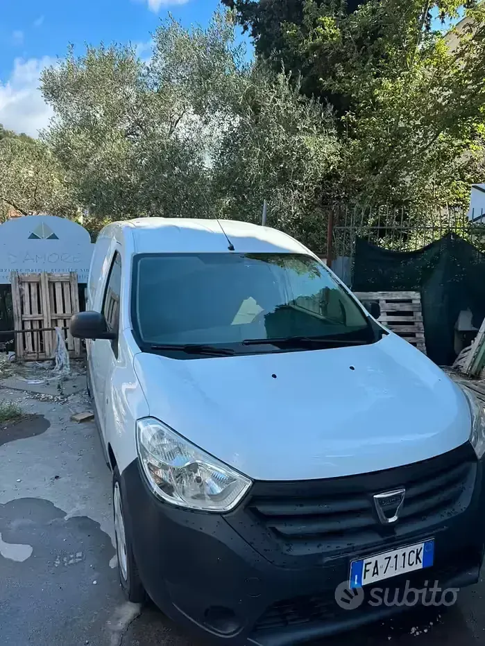 Usata Dacia Dokker 90 CV (66 kW) 2015 Bianco Monovolume