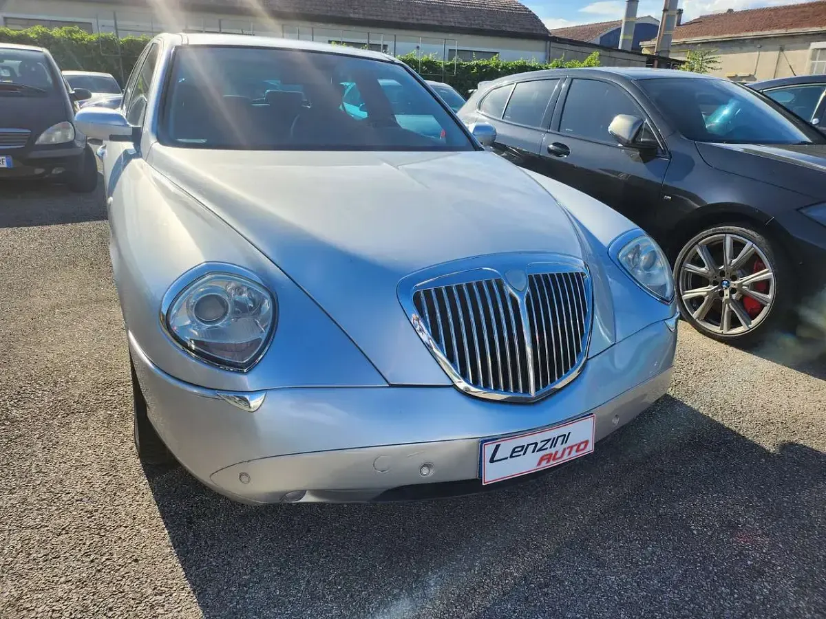 Usata Lancia Thesis 185 CV (136 kW) 2004 Argento Berlina