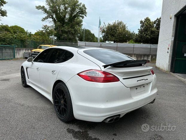 Usata Porsche Panamera Turbo 500 CV (367 kW) 2010 Utilitaria