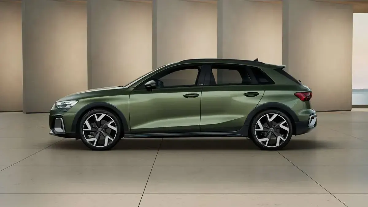 Nuova Audi A3 Business 150 CV (110 kW) 2025 Verde district metallizzato Berlina