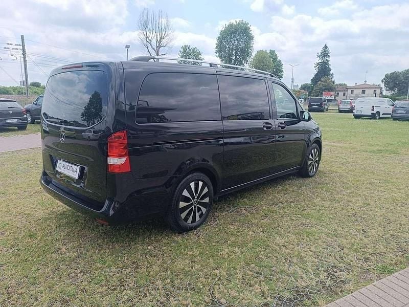 Usata Mercedes V250 Premium 190 CV (139 kW) 2023 Nero Monovolume