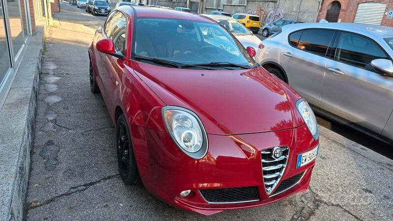 Usata Alfa Romeo MiTo Distinctive 84 CV (61 kW) 2014 Rosso Utilitaria