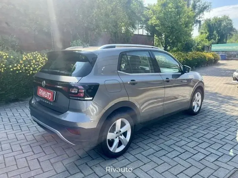 Usata VW T-Cross Style 116 CV (85 kW) 2019 Argento SUV