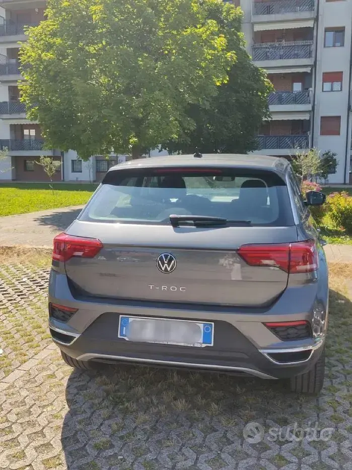 Usata VW T-Roc 150 CV (110 kW) 2021 Grigio SUV