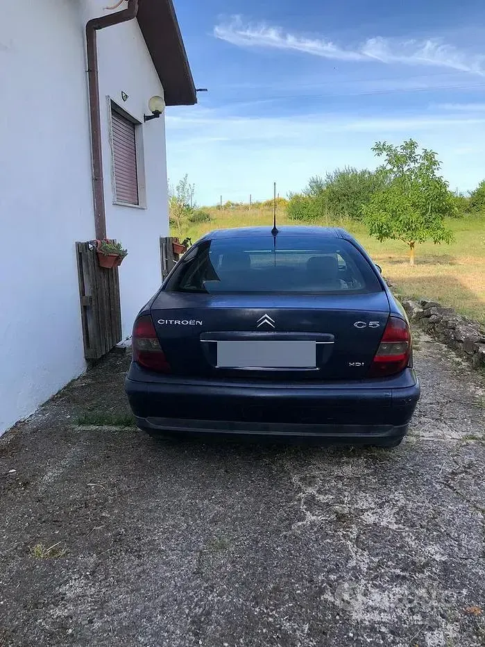 Usata Citroën C5 109 CV (80 kW) 2003 Bluazzurro Berlina