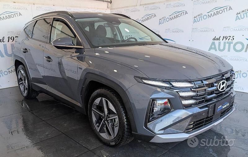 Usata Hyundai Tucson 136 CV (100 kW) 2024 Ecotronic gray SUV