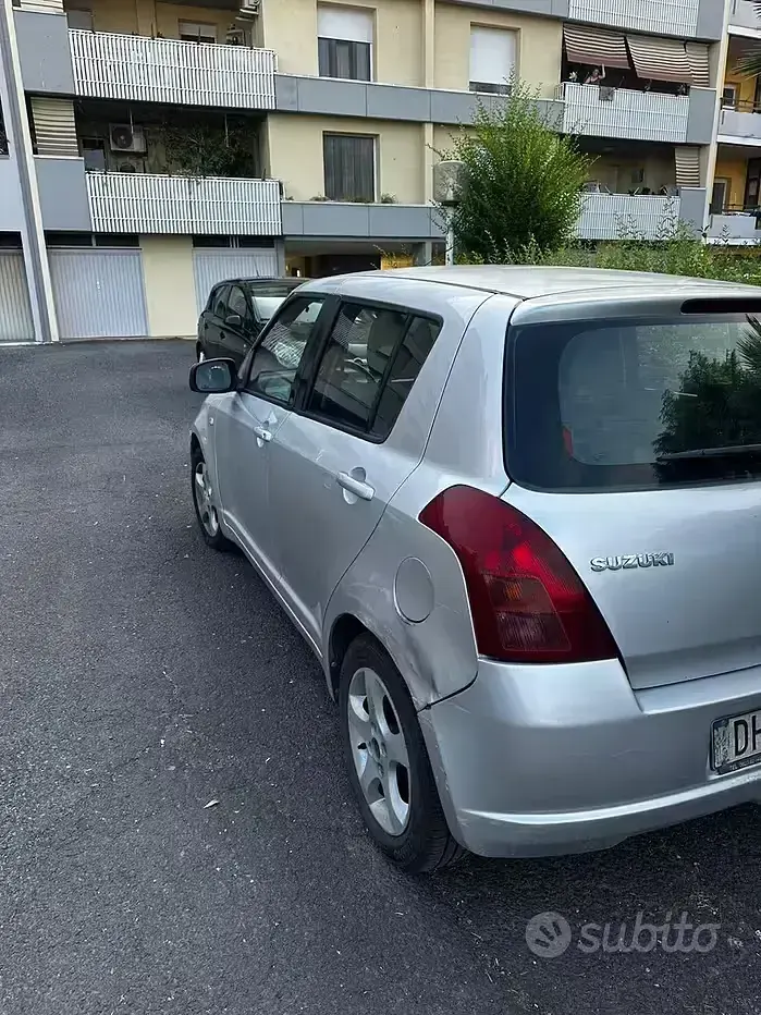 Usata Suzuki Swift GLX 92 CV (67 kW) 2007 Grigio Utilitaria