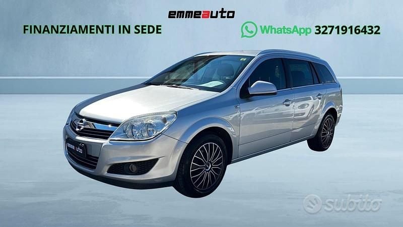 Usata Opel Astra 110 CV (80 kW) 2010 Grigio Station wagon