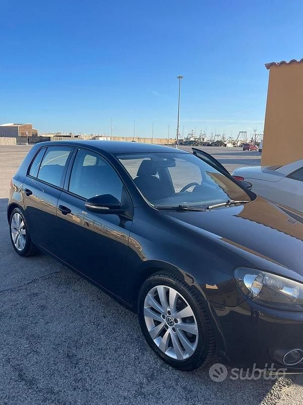 Usata VW Golf VI 110 CV (80 kW) 2008 Nero Utilitaria