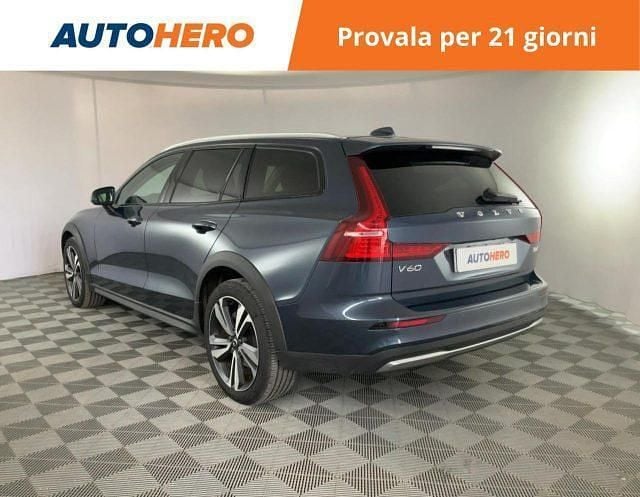 Usata Volvo V60 CC Plus 197 CV (144 kW) 2023 Blu Station wagon
