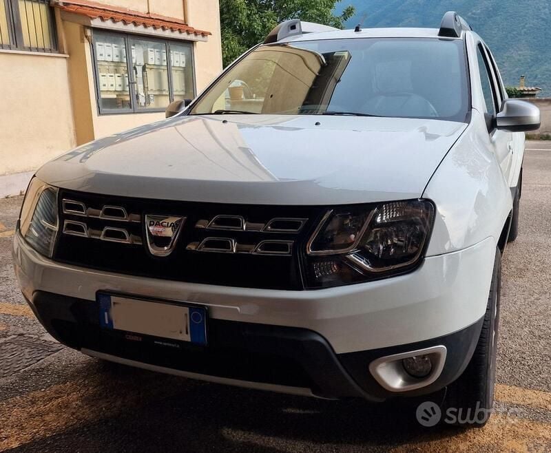 Usata Dacia Duster 110 CV (80 kW) 2017 Bianco SUV