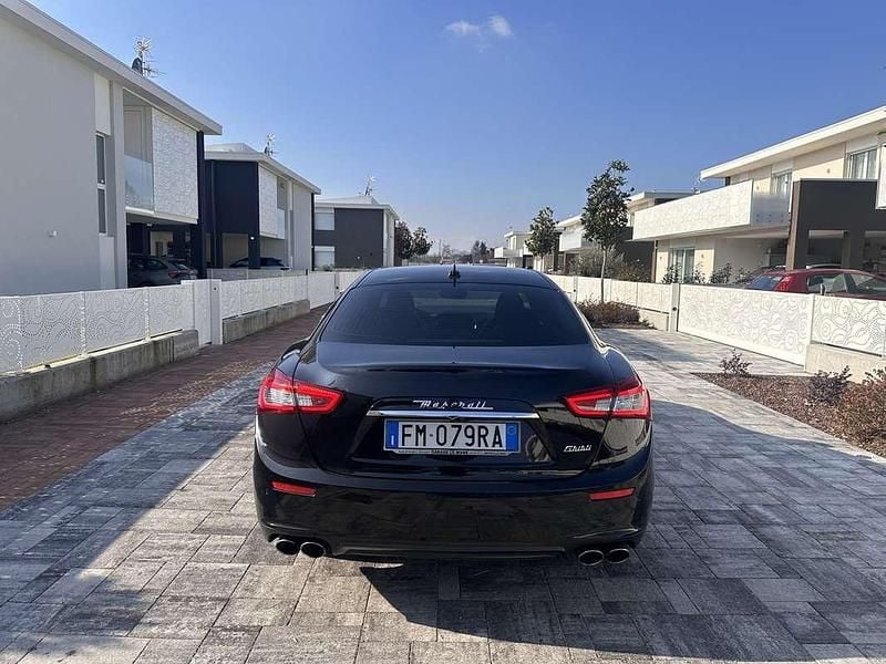 Usata Maserati Ghibli GranLusso 275 CV (202 kW) 2018 Berlina