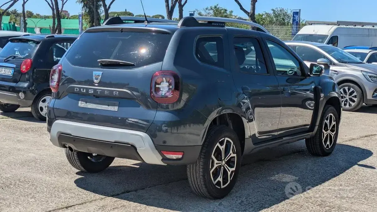 Usata Dacia Duster 101 CV (74 kW) 2020 Grigio SUV