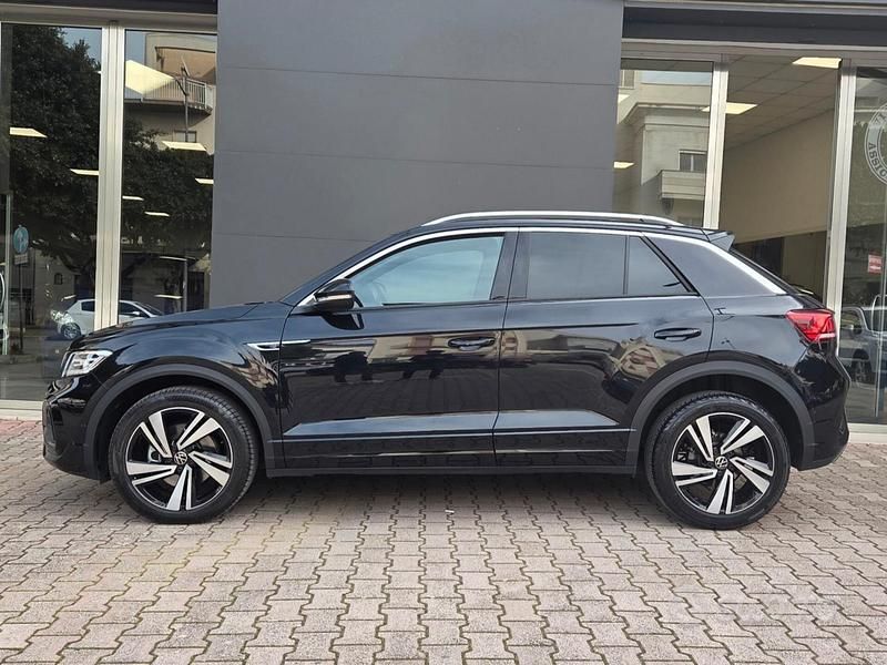 Usata VW T-Roc R-line 150 CV (110 kW) 2024 Nero SUV
