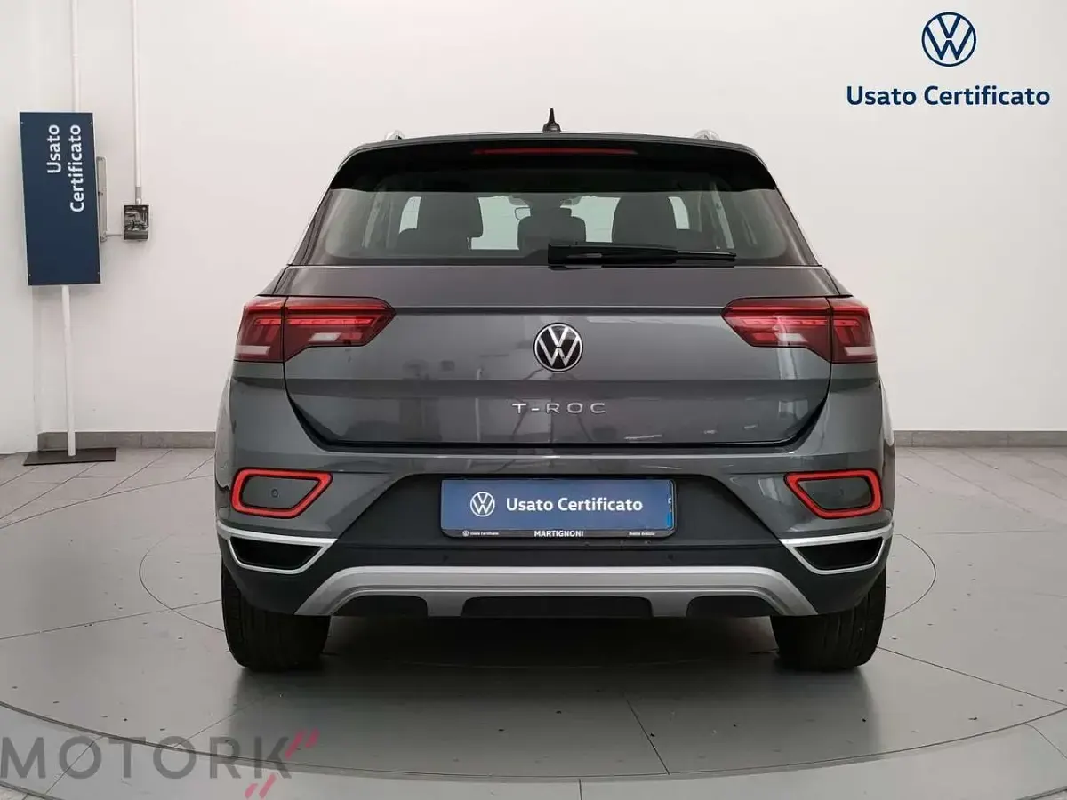 Usata VW T-Roc Style 150 CV (110 kW) 2023 Grigio SUV