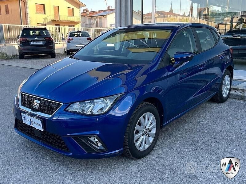 Blu/azzurro Usata 2021 Seat Ibiza Business Tre volumi | 7490 € (Buon prezzo) - Immagine 1/4