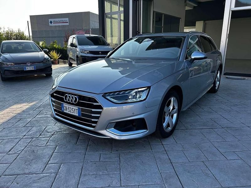 Grigio Usata 2023 Audi A4 Ambiente Station wagon | 28.900 € (Buon prezzo) - Immagine 1/4