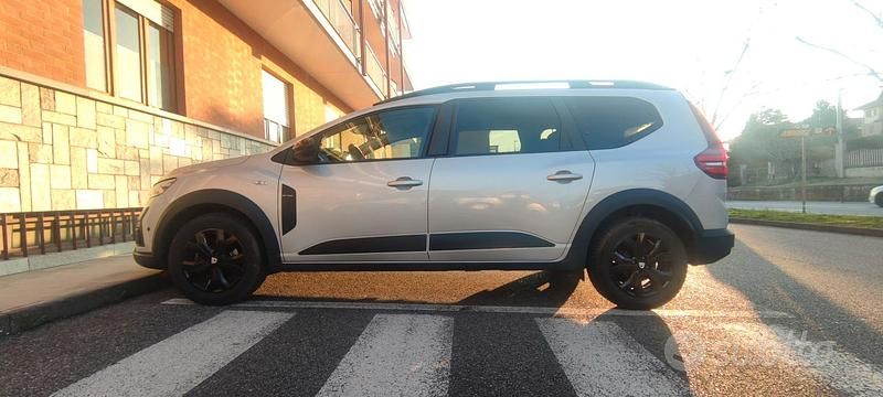 Usata Dacia Jogger Extreme 2022 Grigio Monovolume