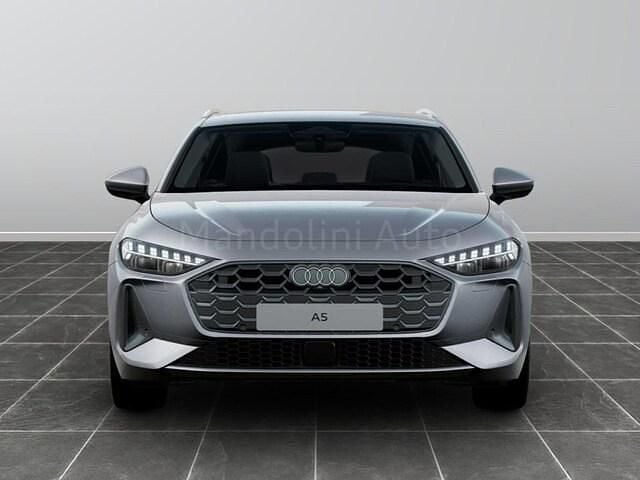 Usata Audi A5 Sportback Advanced 204 CV (150 kW) 2025 Argento floret metallizzato Utilitaria