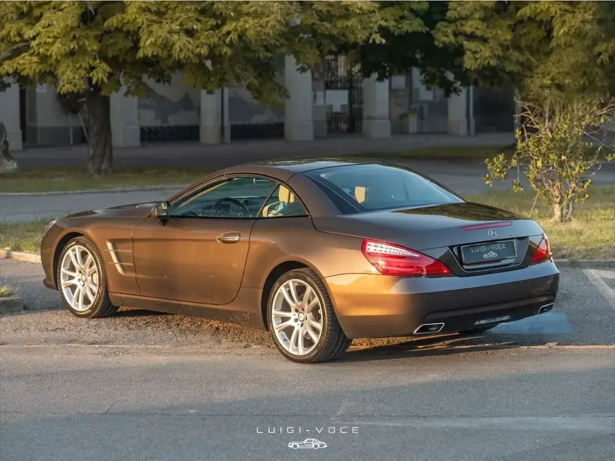 Usata Mercedes SL500 435 CV (319 kW) 2013 Dolomiti brown metallic Cabrio