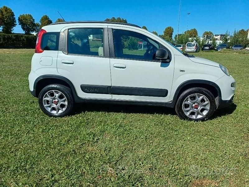 Usata Fiat Panda 4x4 86 CV (63 kW) 2015 Bianco Utilitaria