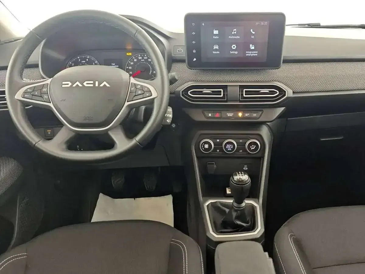 Usata Dacia Sandero Journey 91 CV (66 kW) 2025 Grigio Utilitaria