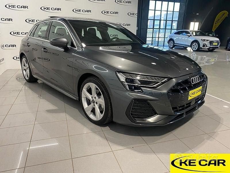 Usata Audi A3 S-Line 150 CV (110 kW) 2024 Grigio Berlina